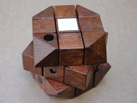 первый кубик рубика