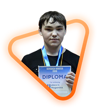 Павел Месяцев