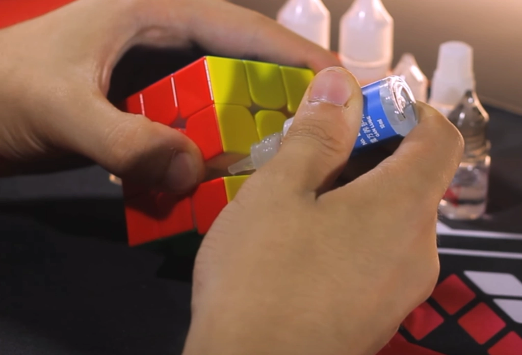 Какую смазку для кубиков Рубика выбрать