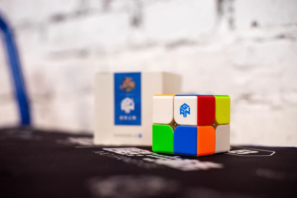 Кубик Рубика Gan 249 2x2x2 v2 M