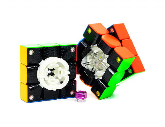 Разобраные кубики Gan 354 M V2 и Gan 356 M 3x3x3