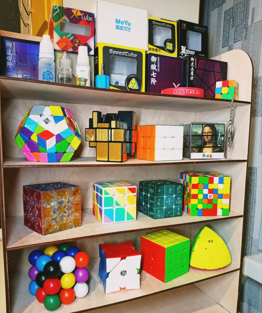 коллекция кубиков Рубика