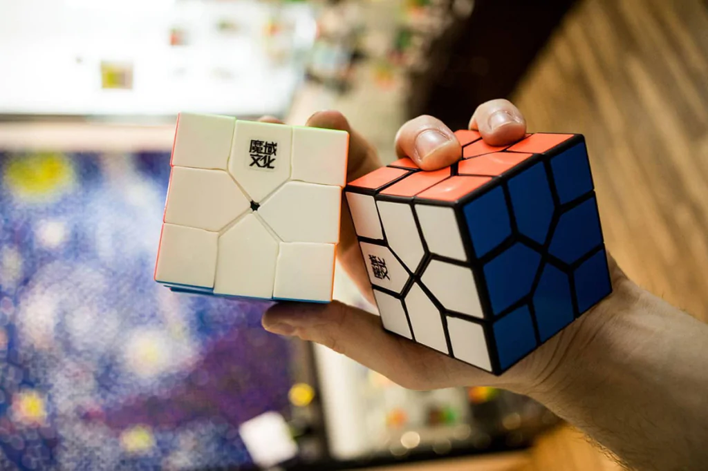 Купить яркие кубики Рубика