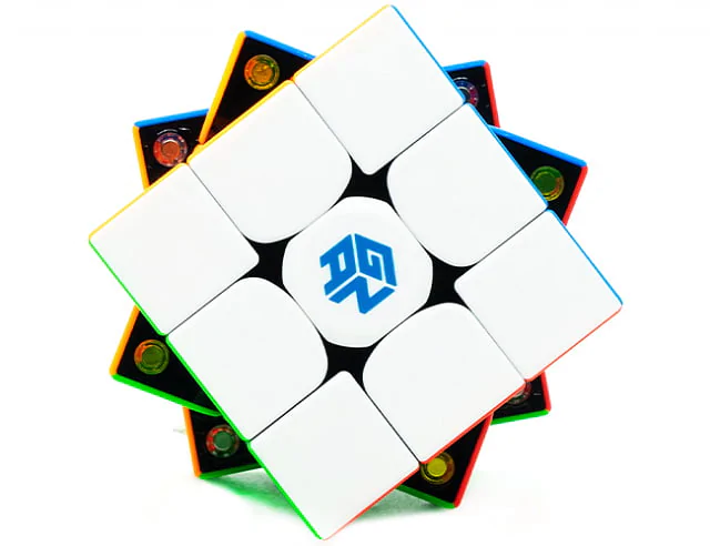 Кручение кубиков Рубиков Gan 354 M V2 и Gan 356 M