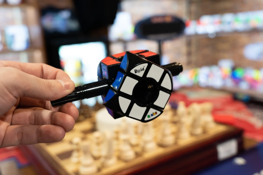 Почему спидкуберы не любят фирму Rubik's